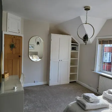 Sunbeams And Ice Creams *