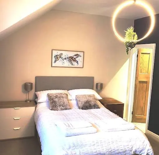 Sunbeams And Ice Creams * Scarborough